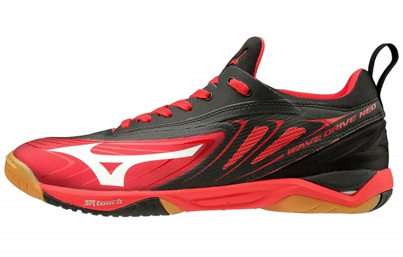 mizuno wave drive alpha